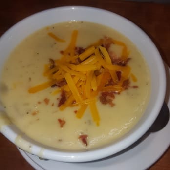 Cheddar's Scratch Kitchen - Loaded baked potato soup delicioso - Southern Near Me - Tampa, Florida