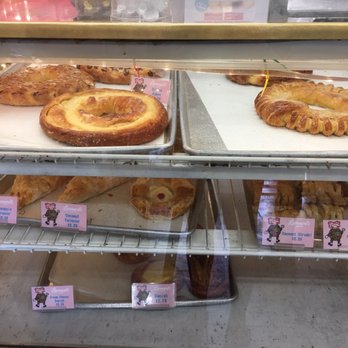 Leonard's Bakery - Pastries aside from Malasadas - Bakeries Near Me - Honolulu, Hawaii Leonard's Bakery - Pastries aside from Malasadas - Bakeries Near Me - Honolulu, Hawaii