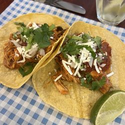 Mariachi - Tinga Pollo Tacos