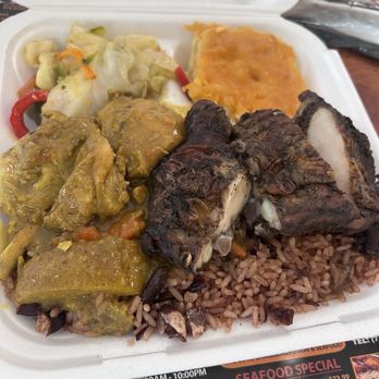 One Love - Combo platter - Caribbean Near Me - Port St Lucie, Florida One Love - Combo platter - Caribbean Near Me - Port St Lucie, Florida
