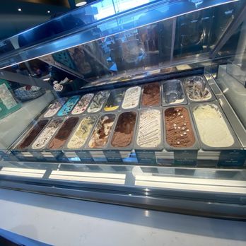 Winfield's Chocolate Bar - Gelato - Desserts Near Me - Houston, Texas Winfield's Chocolate Bar - Gelato - Desserts Near Me - Houston, Texas