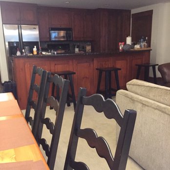 First Tracks Lodge - View of the kitchen - Hotels Near Me - Whistler, British Columbia
