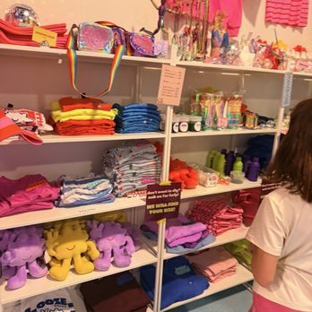 Rainbow Slime Co - Kids Activities Near Me - Kansas City, Missouri