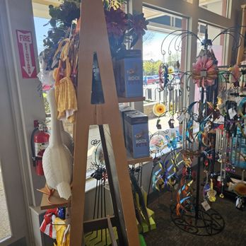 Banner's Hallmark Shop - Cards & Stationery Near Me - Rockville, Maryland