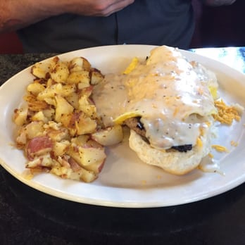 Joe Momma's - Full country Bennie with home style potatoes. - Breakfast & Brunch Near Me - Meridian, Idaho Joe Momma's - Full country Bennie with home style potatoes. - Breakfast & Brunch Near Me - Meridian, Idaho