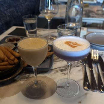 Salud Venice - fuerzas armadas (left) bebe dorado (right) - Cocktail Bars Near Me - Marina del Rey, California Salud Venice - fuerzas armadas (left) bebe dorado (right) - Cocktail Bars Near Me - Marina del Rey, California