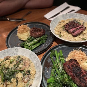 Earls Kitchen + Bar - 6 oz Prime Sirloin, Truffle Tortellini w/ Steak - New American Near Me - Bellevue, Washington Earls Kitchen + Bar - 6 oz Prime Sirloin, Truffle Tortellini w/ Steak - New American Near Me - Bellevue, Washington