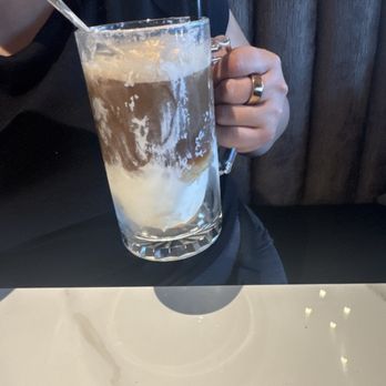 Coach's Tavern - Root beer float - Sports Bars Near Me - Palmdale, California