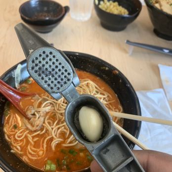 Tatsu Ramen - Fresh garlic for your ramen - Ramen Near Me - Pasadena, California Tatsu Ramen - Fresh garlic for your ramen - Ramen Near Me - Pasadena, California