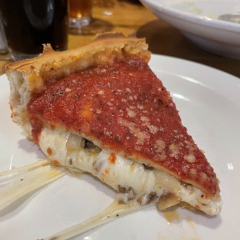 Giordano's - Deep Dish slice of pepperoni - Pizza Near Me - Chicago, Illinois