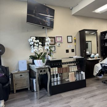 Othniel Hair - Hair Salons Near Me - Northridge, California Othniel Hair - Hair Salons Near Me - Northridge, California
