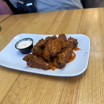 Mondo's Pizza - Buffalo wings - Pizza Near Me - Aurora, Colorado Mondo's Pizza - Buffalo wings - Pizza Near Me - Aurora, Colorado