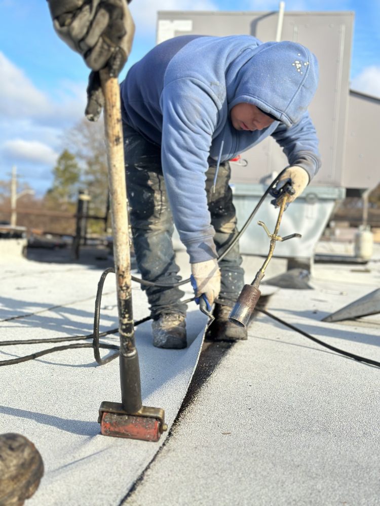 PYRAMID ROOFING Updated October 2024 21 Photos 17010 Clinton