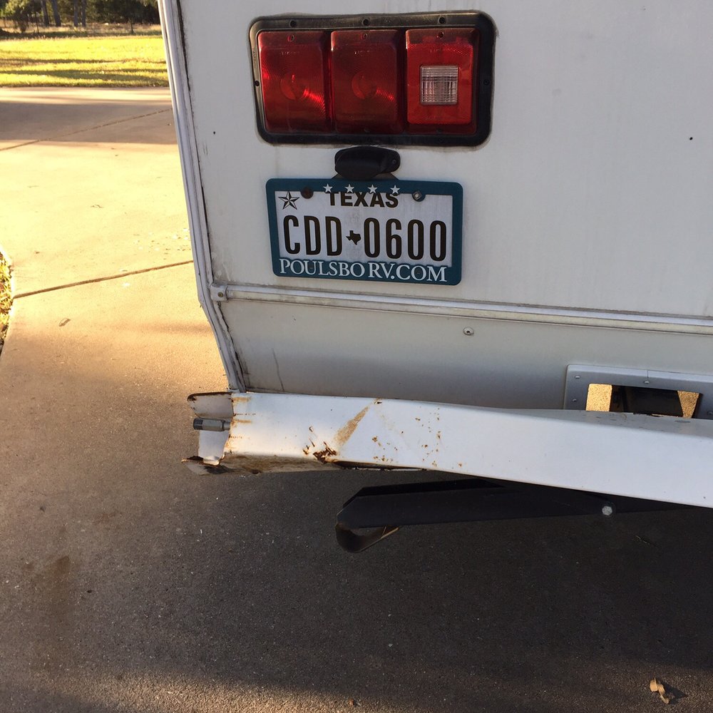 Woody RV Rentals - one of the many things wrong - RV Rental Near Me - Granger, Texas Woody RV Rentals - one of the many things wrong - RV Rental Near Me - Granger, Texas