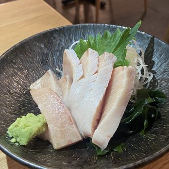 Waraku - Wild hamachi belly from Osaka - Izakaya Near Me - Torrance, California Waraku - Wild hamachi belly from Osaka - Izakaya Near Me - Torrance, California