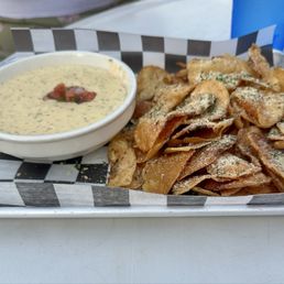 Dill pickle queso Dill pickle queso