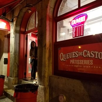 Queues de Castor - Store front - Desserts Near Me - Montreal, Quebec Queues de Castor - Store front - Desserts Near Me - Montreal, Quebec