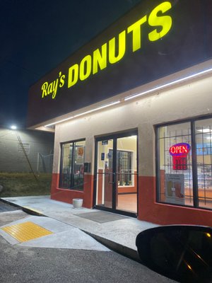 Ray's Donuts #4 by null