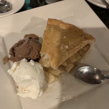 Oakland Diner - Apple pie and ice cream - Diners Near Me - Oakland, New Jersey Oakland Diner - Apple pie and ice cream - Diners Near Me - Oakland, New Jersey