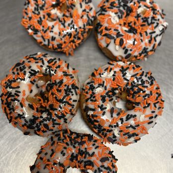 Tasty Donuts & Cafe - Donuts Near Me - West Hollywood, California Tasty Donuts & Cafe - Donuts Near Me - West Hollywood, California