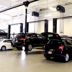 Kelly Volkswagen - You won't find a more state-of-the-art Volkswagen service facility in the country. Our VW service technicians at Kelly Volksw...