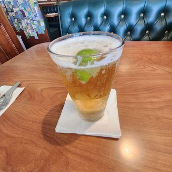 Henri's - Diners Near Me - Canoga Park, California