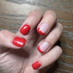 Design Nails & Spa - Gel manicure