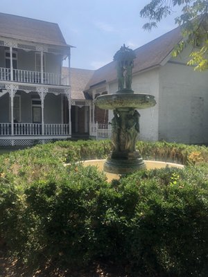 Falcon Rest Mansion & Gardens by null