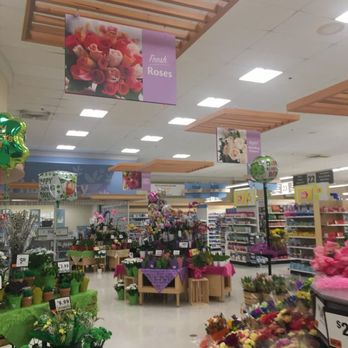 Stop & Shop - Stop&Shop Supermarket of Pembroke -- 125 Church Street / Route 139, Pembroke               Interior - Grocery Near Me - Pembroke, Massachusetts