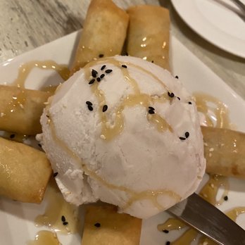 Pinto Thai Ramona - Fried Banana with Honey and coconut ice cream - Thai Near Me - Ramona, California