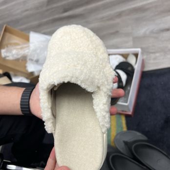 Footwear etc. - Comfy indoor slippers.   Perfect for winter time. - Shoe Stores Near Me - San Jose, California