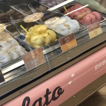 Sweet Berry - Ice Cream & Frozen Yogurt Near Me - Fairfax, Virginia Sweet Berry - Ice Cream & Frozen Yogurt Near Me - Fairfax, Virginia