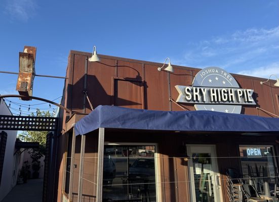 Sky High Pie by null