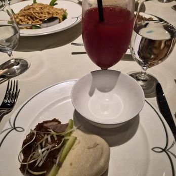 Blossom - Duck in bun - Chinese Near Me - Las Vegas, Nevada