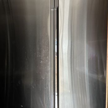 Marjon RVs - Broken refrigerator seal.  The refrigerator can't close tight. - RV Dealers Near Me - Moreno Valley, California