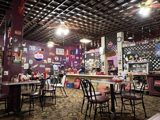 Annie's Cafe by null