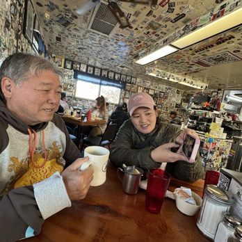 Grizzly Manor Cafe - Breakfast & Brunch Near Me - Big Bear Lake, California