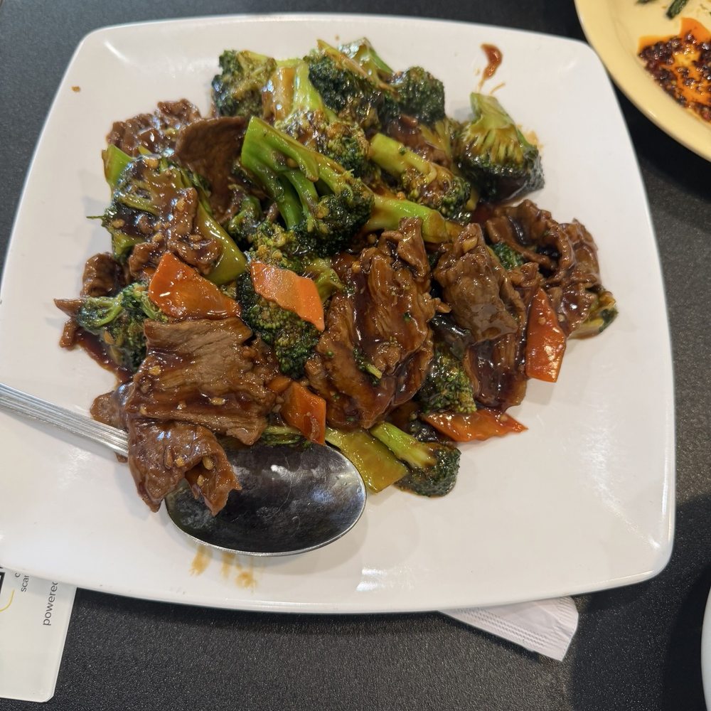 Kung Fu Kitchen - Beef With Broccoli - Szechuan Near Me - Tucson, Arizona Kung Fu Kitchen - Beef With Broccoli - Szechuan Near Me - Tucson, Arizona