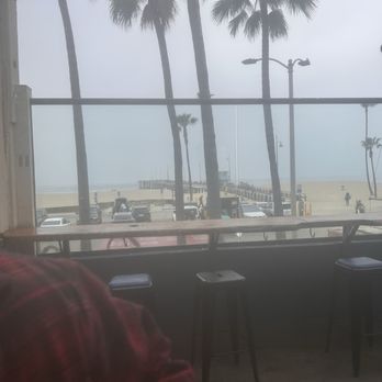 The Venice Whaler - Upper deck view - American Near Me - Venice, California The Venice Whaler - Upper deck view - American Near Me - Venice, California