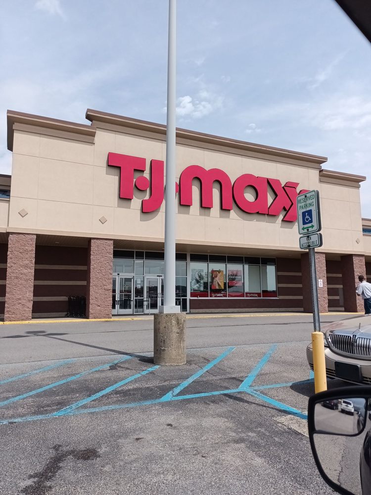 TJ MAXX Updated August 2024 10 Photos 4041 University Towne Cte