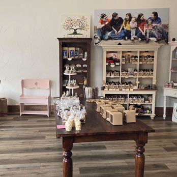 Chocolate Falls - Inside - Chocolatiers & Shops Near Me - Menomonee Falls, Wisconsin