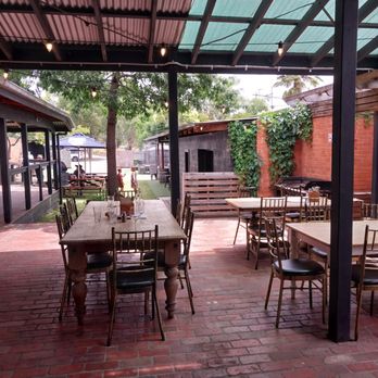 Ruoak Hotel - Beer Garden - Pubs Near Me - Alexandra, VIC Ruoak Hotel - Beer Garden - Pubs Near Me - Alexandra, VIC
