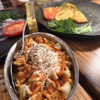 Agora Tysons - Manti - Mediterranean Near Me - Tysons, Virginia