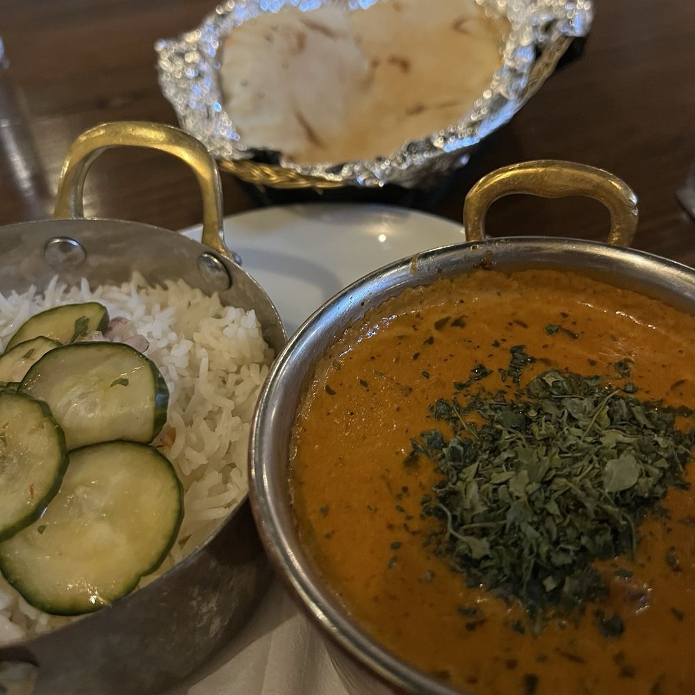 Butter Chicken, with Gluten-Free Naan Butter Chicken, with Gluten-Free Naan