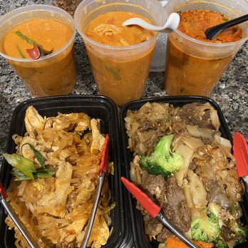 I'm Thai Cuisine - Enough for 2 dinner for 4 people. - Thai Near Me - Marina, California