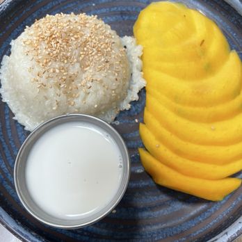 Le Thai - Mango and Sweet Sticky Rice - Thai Near Me - Las Vegas, Nevada