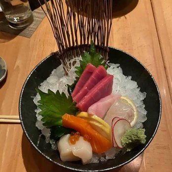 Tei Tei Robata Bar - Sashimi with blue fin, yellowtail, flounder, salmon, scallops topped with ikura - Japanese Near Me - Dallas, Texas