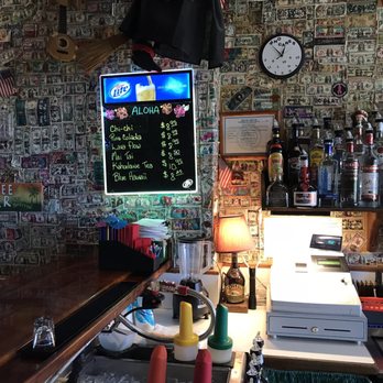 Dina's Sandwitch - Drink specials - Sandwiches Near Me - Kihei, Hawaii