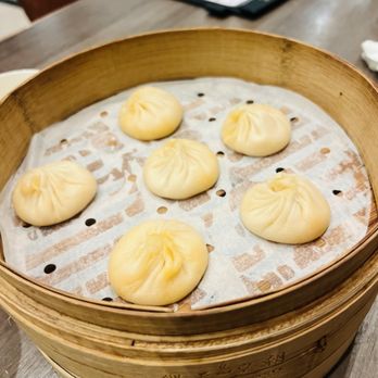 Paradise Dynasty - H3. Salted Egg Yolk Custard Xiao Long Bao - Singaporean Near Me - Costa Mesa, California Paradise Dynasty - H3. Salted Egg Yolk Custard Xiao Long Bao - Singaporean Near Me - Costa Mesa, California