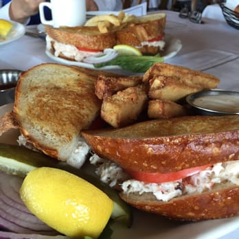 Nick's Seafood Restaurant - The famous crab sandwich - Seafood Near Me - Pacifica, California